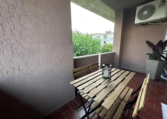 Desenzanino Apartment Twelve
